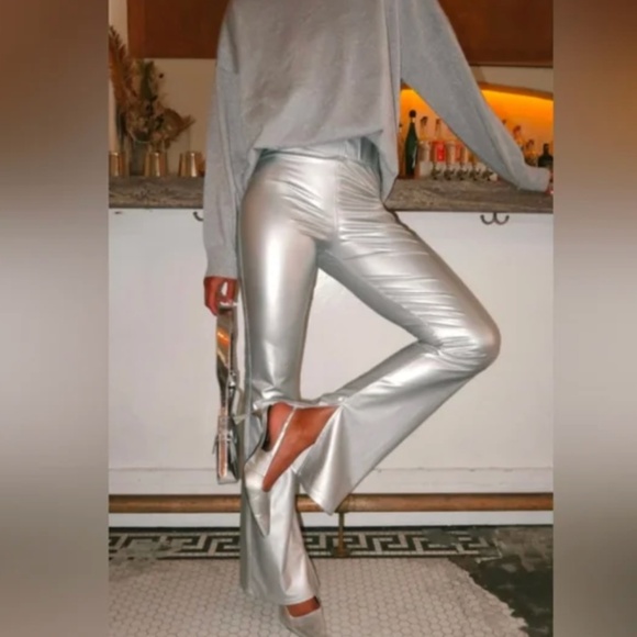 Show Me Your Mumu Silver Nashville Pull On Flares Faux Leather Size Medium - Picture 1 of 13